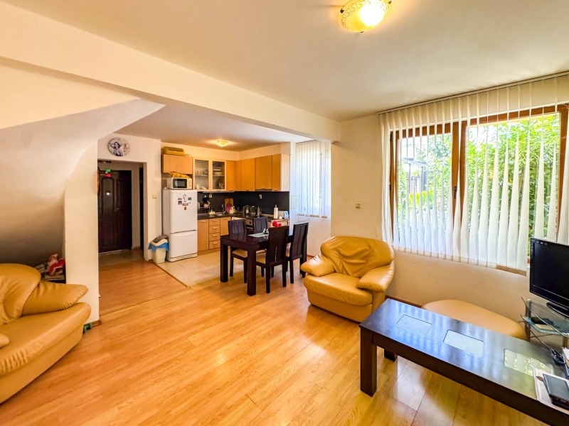 De inchiriat  Casa Burgas , Sarafovo , 102 mp | 82303293 - imagine [2]