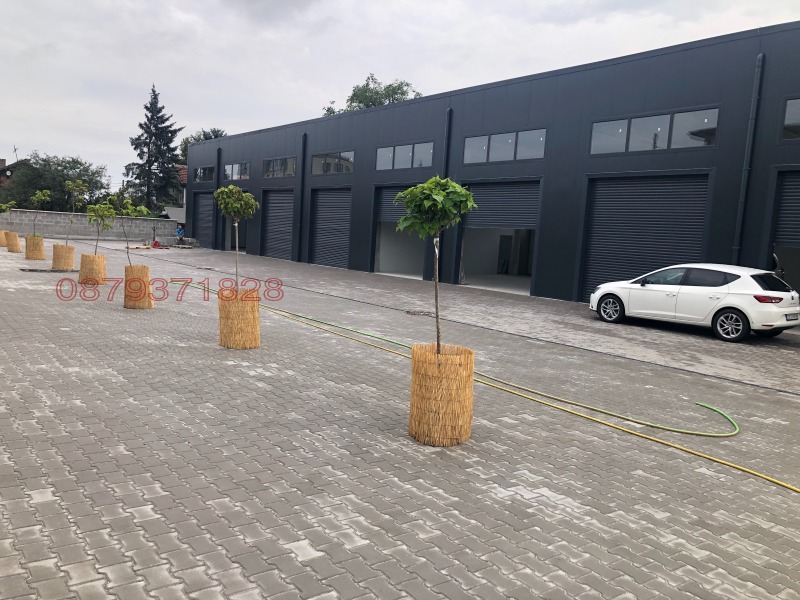 Дава под наем ПРОМ. ПОМЕЩЕНИЕ, гр. София, Враждебна, снимка 3 - Производствени сгради - 52907836