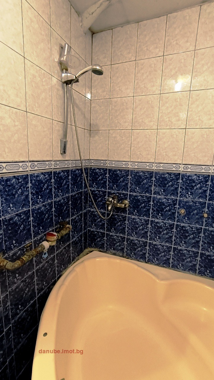 Kiadó  3 hálószobás Ruse , Centar , 105 négyzetméter | 62090703 - kép [16]