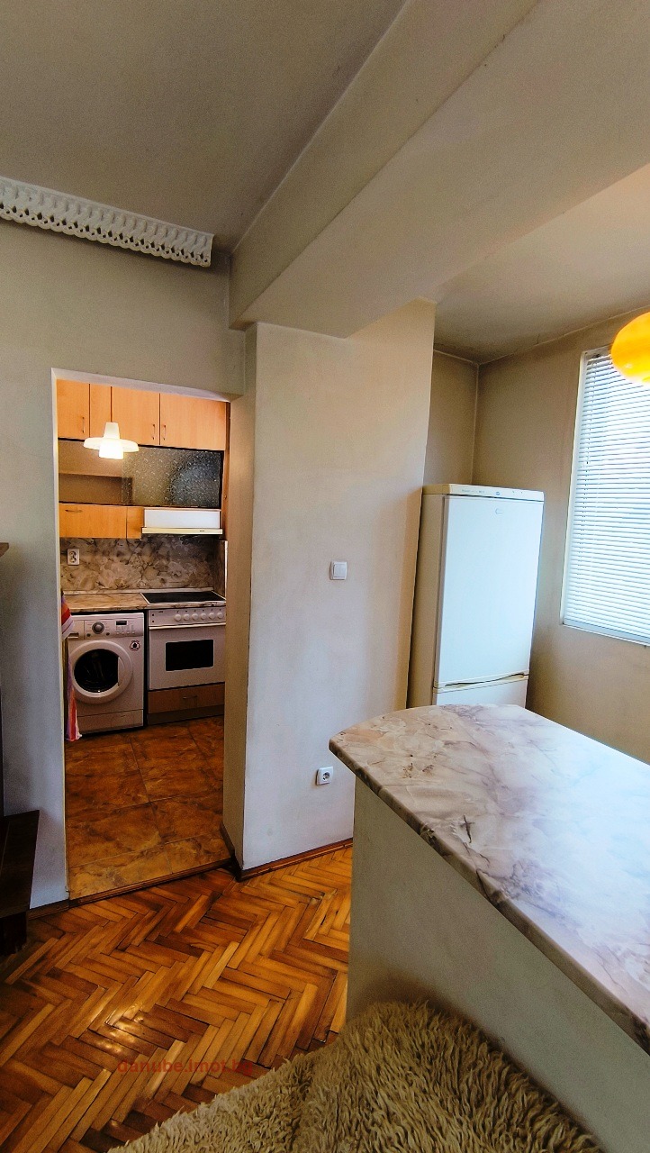 Kiadó  3 hálószobás Ruse , Centar , 105 négyzetméter | 62090703 - kép [4]