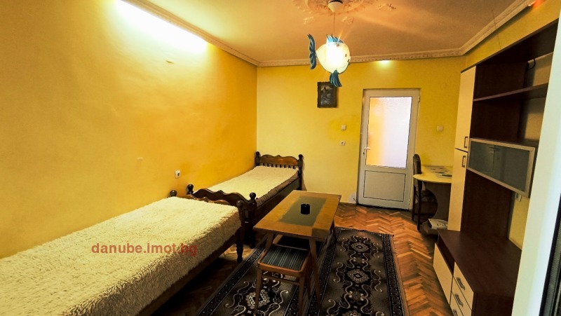 Kiadó  3 hálószobás Ruse , Centar , 105 négyzetméter | 62090703 - kép [10]
