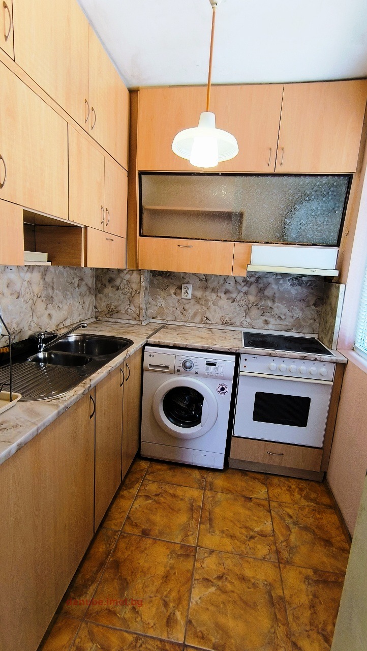 Kiadó  3 hálószobás Ruse , Centar , 105 négyzetméter | 62090703 - kép [3]