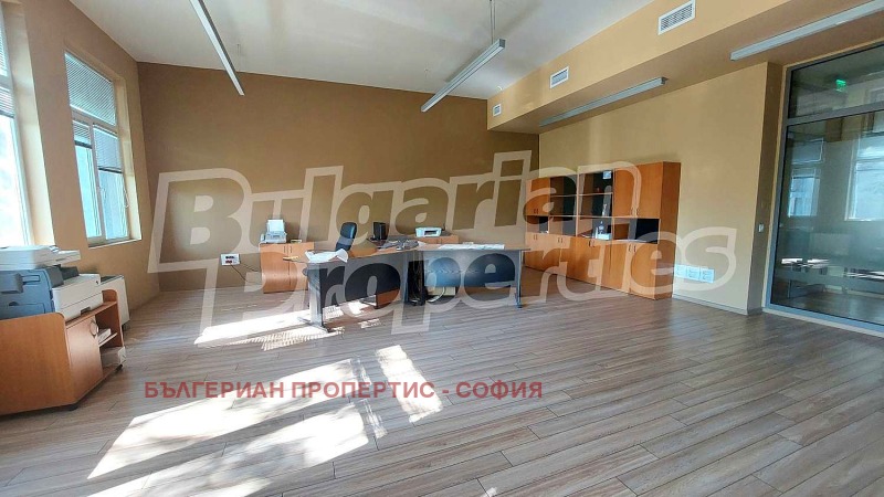 A louer  Bureau Sofia , Geo Milev , 140 m² | 65829640 - image [2]