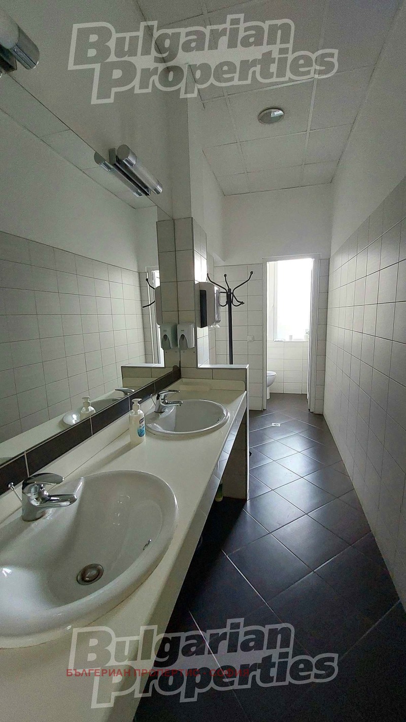 A louer  Bureau Sofia , Geo Milev , 140 m² | 65829640 - image [11]