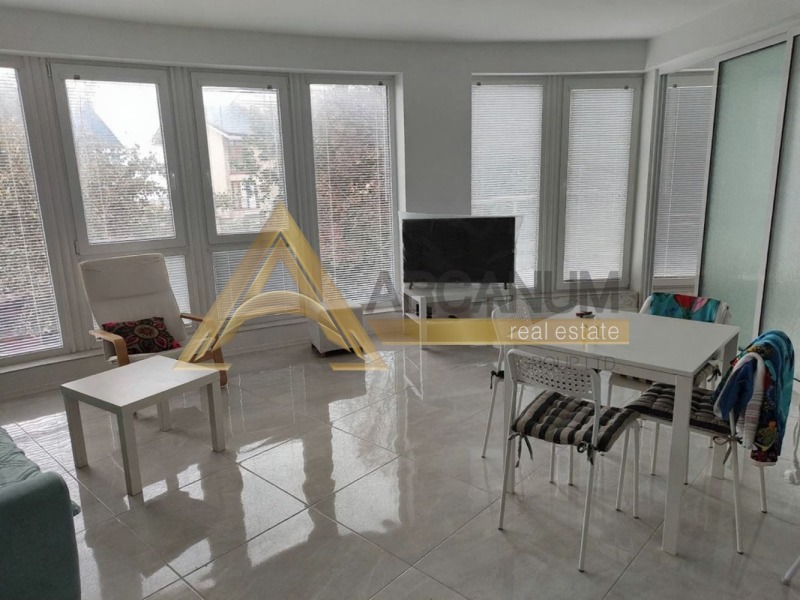 Дава под наем ЕТАЖ ОТ КЪЩА, гр. Варна, к.к. Св.Св. Константин и Елена, снимка 6 - Етаж от къща - 52382836