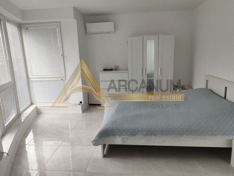 Дава под наем ЕТАЖ ОТ КЪЩА, гр. Варна, к.к. Св.Св. Константин и Елена, снимка 5 - Етаж от къща - 52382836