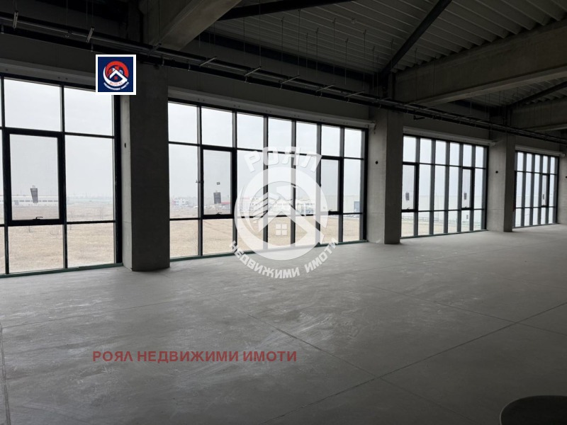 Te huur  Opslag regio Plovdiv , Kuklen , 1640 m² | 22250739