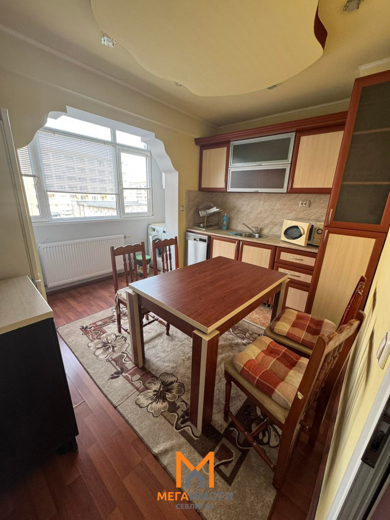 Дава под наем 3-СТАЕН, гр. Севлиево, област Габрово