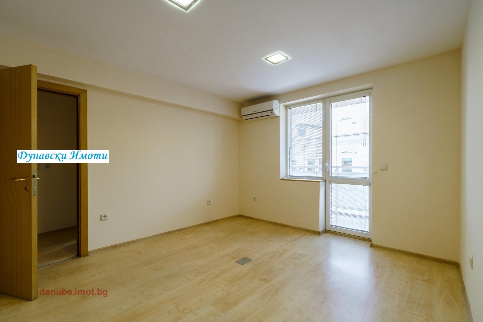 Дава под наем ОФИС, гр. Русе, Център, снимка 2 - Офиси - 54081927