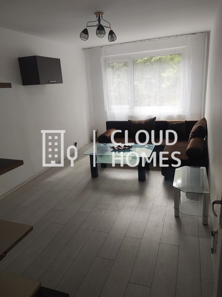 Издаје се  1 спаваћа соба Софија , Слатина , 68 м2 | 62997970