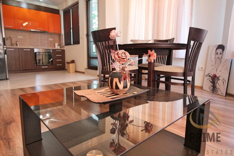K pronájmu  1 ložnice Burgas , Vazraždane , 75 m2 | 65057782 - obraz [3]