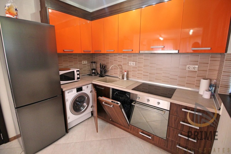 K pronájmu  1 ložnice Burgas , Vazraždane , 75 m2 | 65057782 - obraz [2]