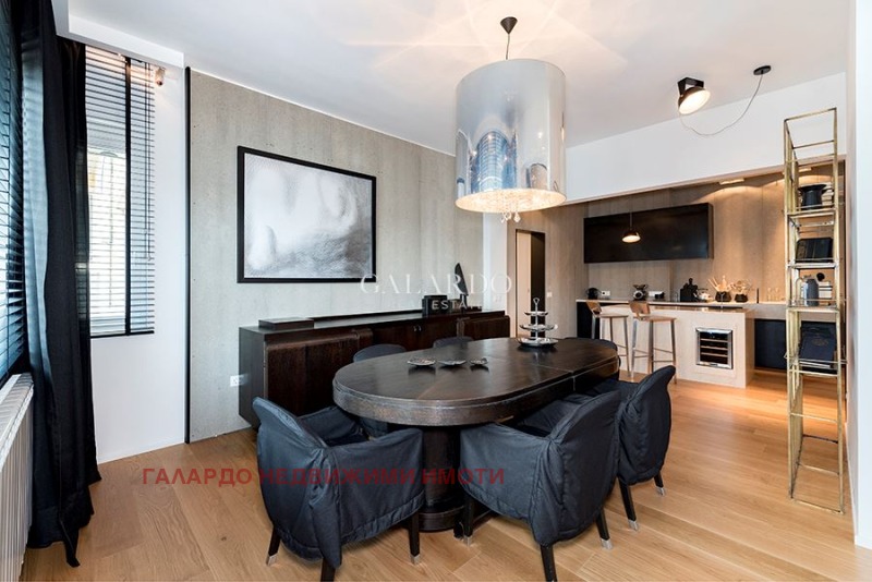 K pronájmu  3 ložnice Sofia , Centar , 170 m2 | 64657559 - obraz [6]