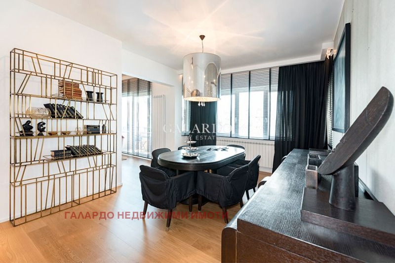 K pronájmu  3 ložnice Sofia , Centar , 170 m2 | 64657559 - obraz [4]