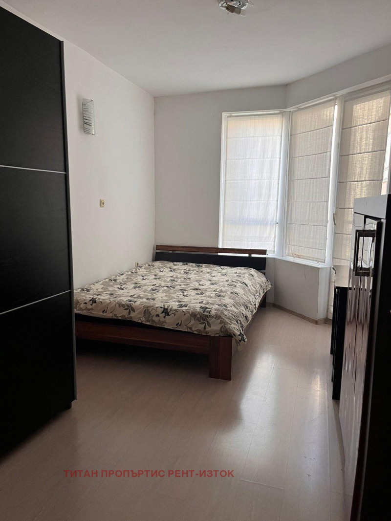 Дава под наем 2-СТАЕН, гр. Бургас, Изгрев, снимка 4 - Апартаменти - 52872660