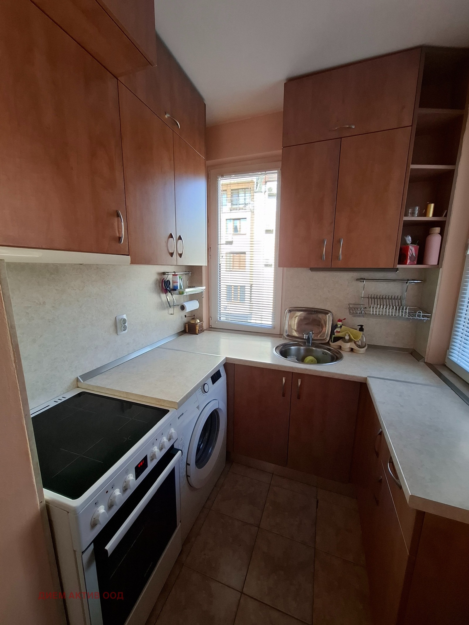 Дава под наем 2-СТАЕН, гр. София, Гео Милев, снимка 2 - Апартаменти - 53657833