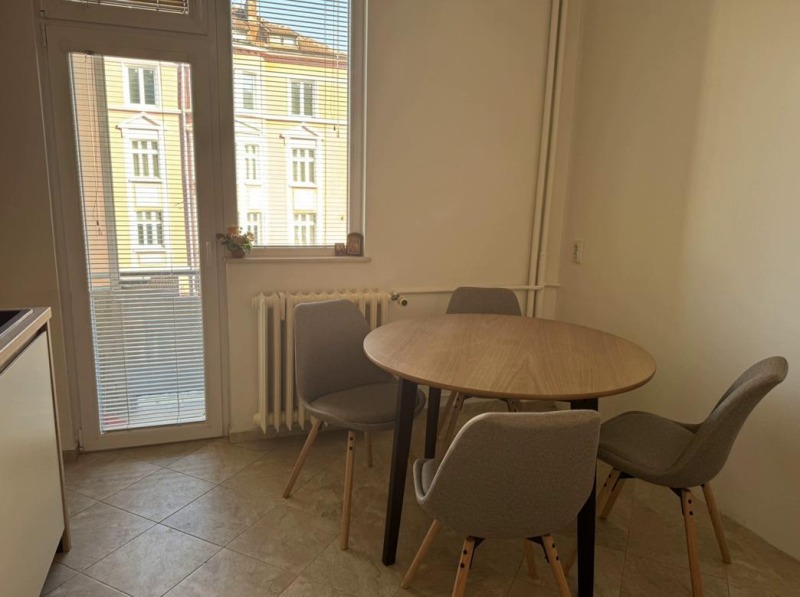 K pronájmu  2 ložnice Sofia , Centar , 95 m2 | 53108843 - obraz [3]