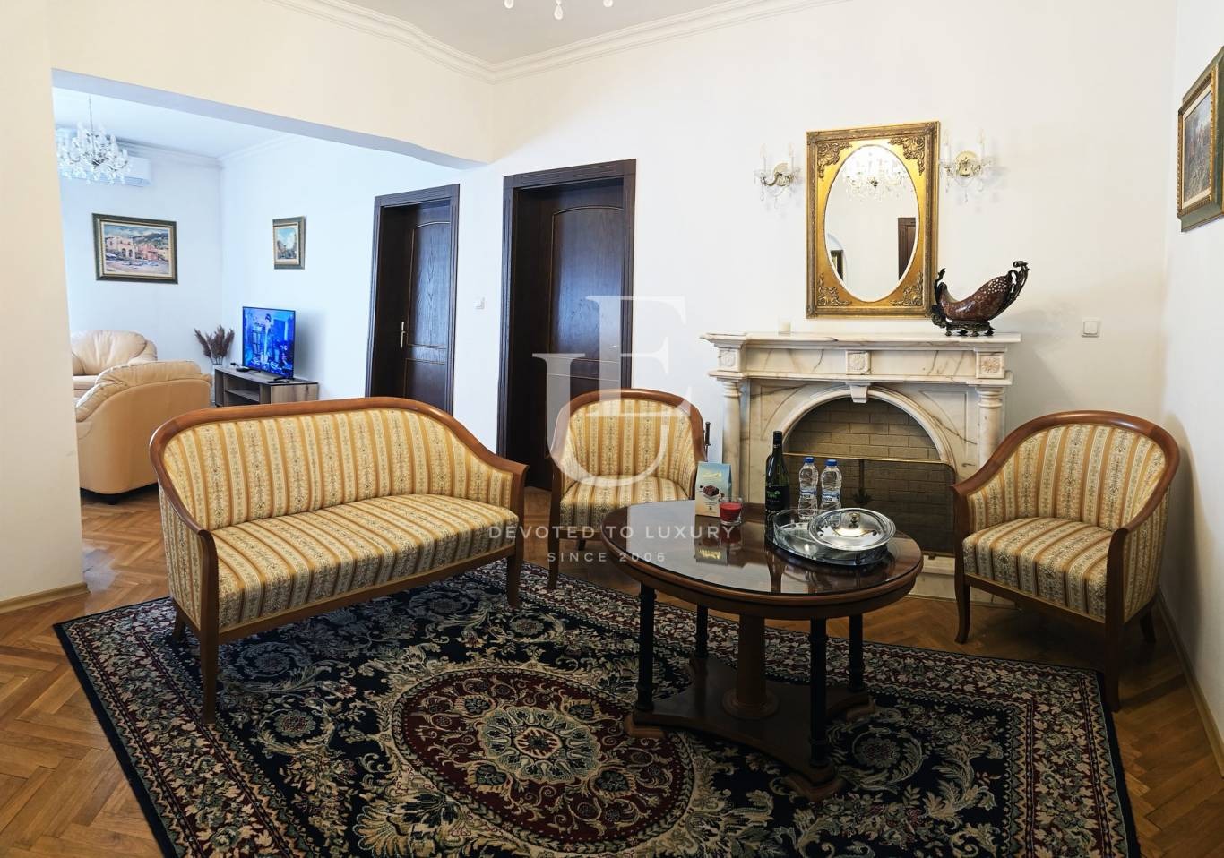 Дава под наем 4-СТАЕН, гр. София, Център, снимка 2 - Апартаменти - 53888894