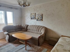 1 chambre Kyutchouk Parij, Plovdiv