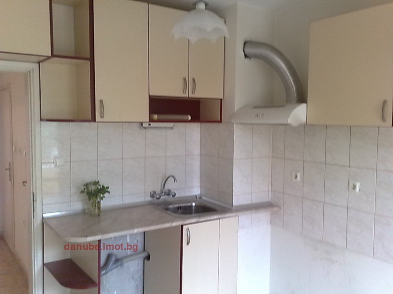 Дава под наем  2-стаен град Русе , Център , 67 кв.м | 93272461 - изображение [3]