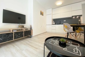 2-стаен град Пловдив, Център