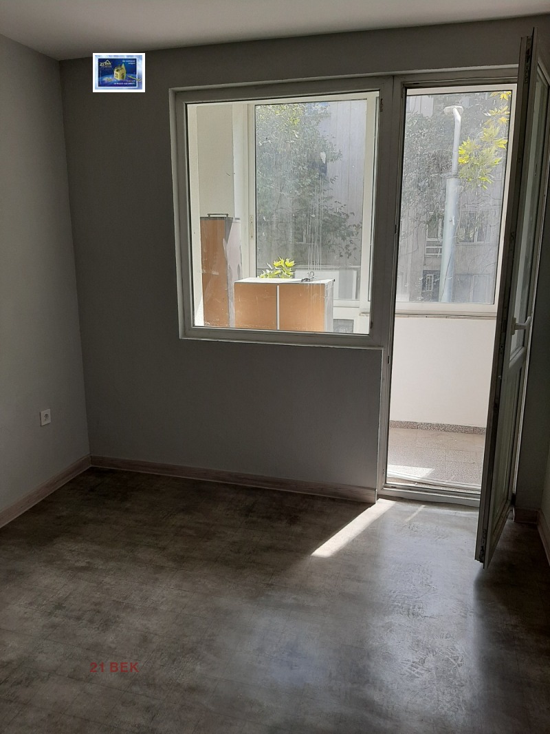 De inchiriat  1 dormitor Plovdiv , Țentâr , 53 mp | 72566461 - imagine [7]