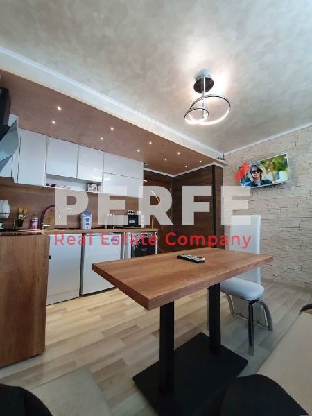 K pronájmu  1 ložnice Burgas , Centar , 70 m2 | 73322323 - obraz [2]