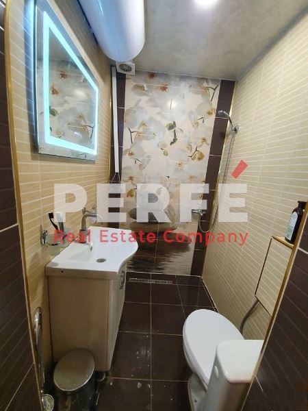 K pronájmu  1 ložnice Burgas , Centar , 70 m2 | 73322323 - obraz [8]