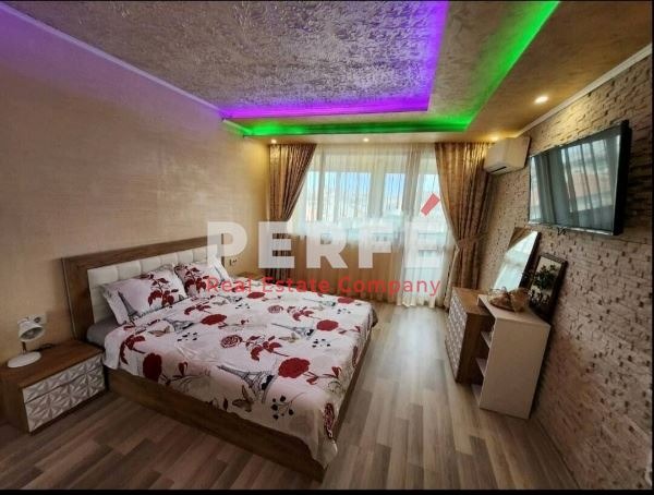K pronájmu  1 ložnice Burgas , Centar , 70 m2 | 73322323 - obraz [5]