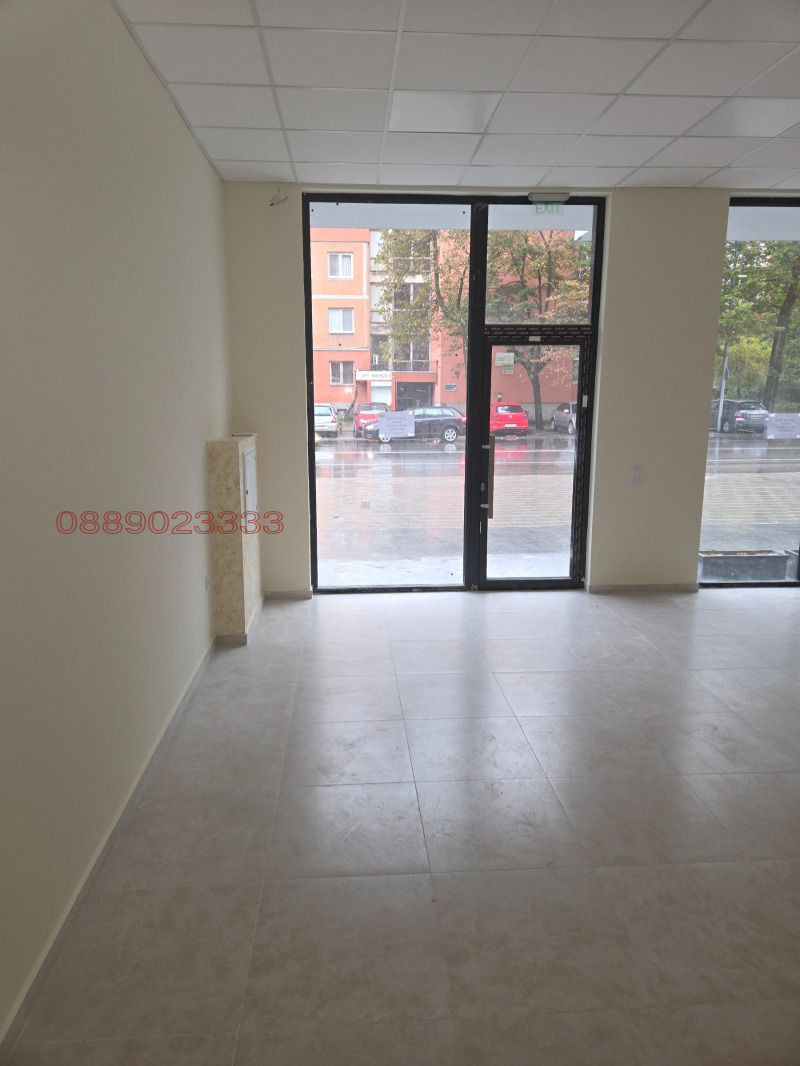Издаје се  Схоп Пловдив , Тракија , 50 м2 | 81804539 - слика [8]