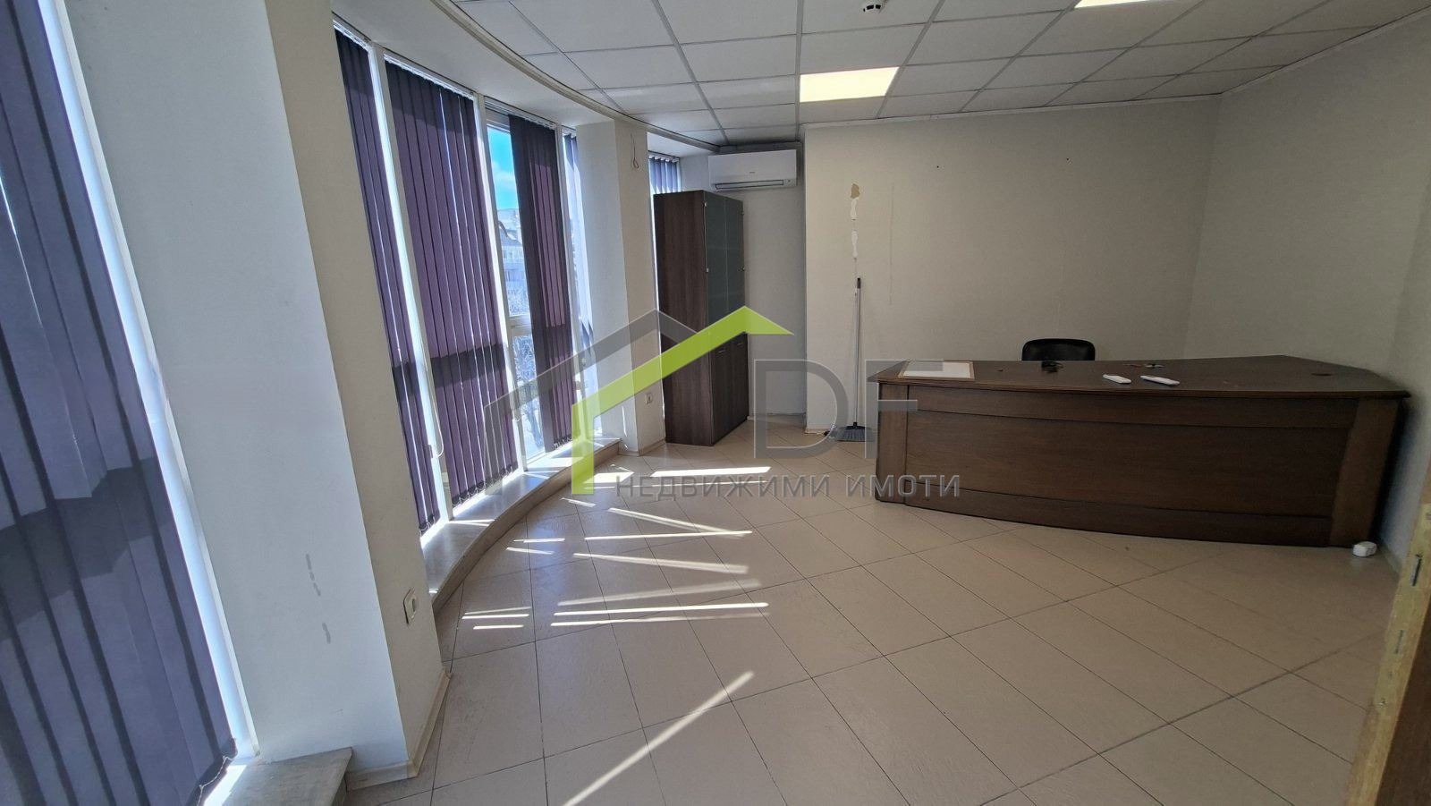 Дава под наем ОФИС, гр. Варна, Лятно кино Тракия, снимка 3 - Офиси - 54214539