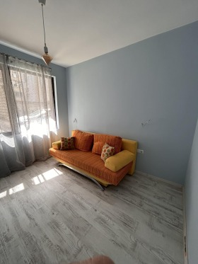 2 camere da letto Zimno kino Trakiia, Varna 11