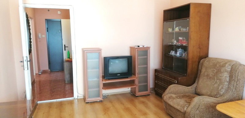 Издаје се  1 спаваћа соба Пловдив , Центар , 68 м2 | 77219505
