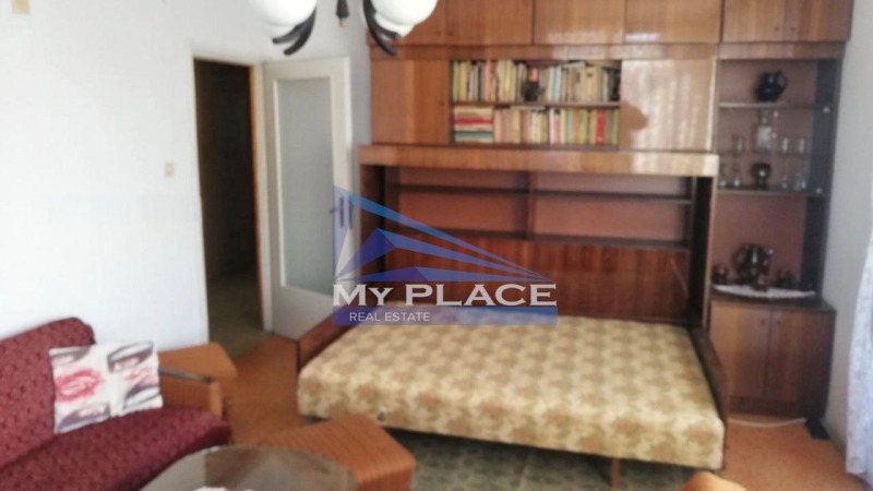 В аренду  1 спальня Шумен , Център , 65 кв.м | 78254799