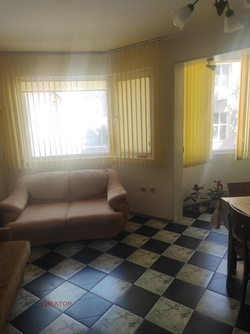 En renta  1 dormitorio Plovdiv , Tsentar , 75 metros cuadrados | 20634312 - imagen [5]