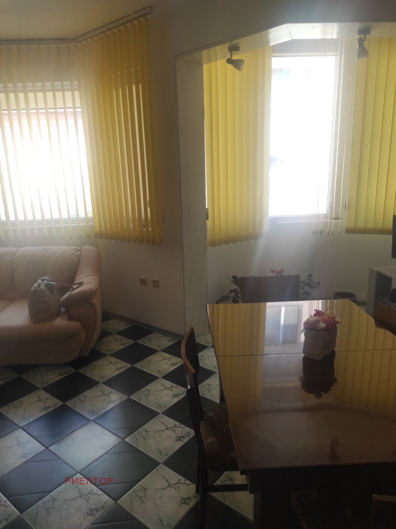 En renta  1 dormitorio Plovdiv , Tsentar , 75 metros cuadrados | 20634312 - imagen [3]