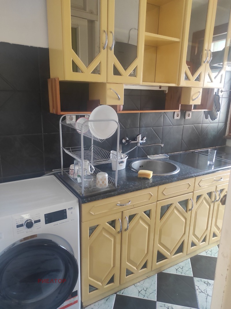 En renta  1 dormitorio Plovdiv , Tsentar , 75 metros cuadrados | 20634312