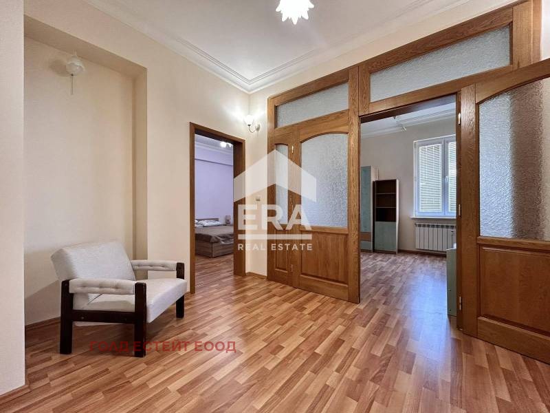 A louer  2 chambres Sofia , Tsentar , 101 m² | 79419618 - image [5]