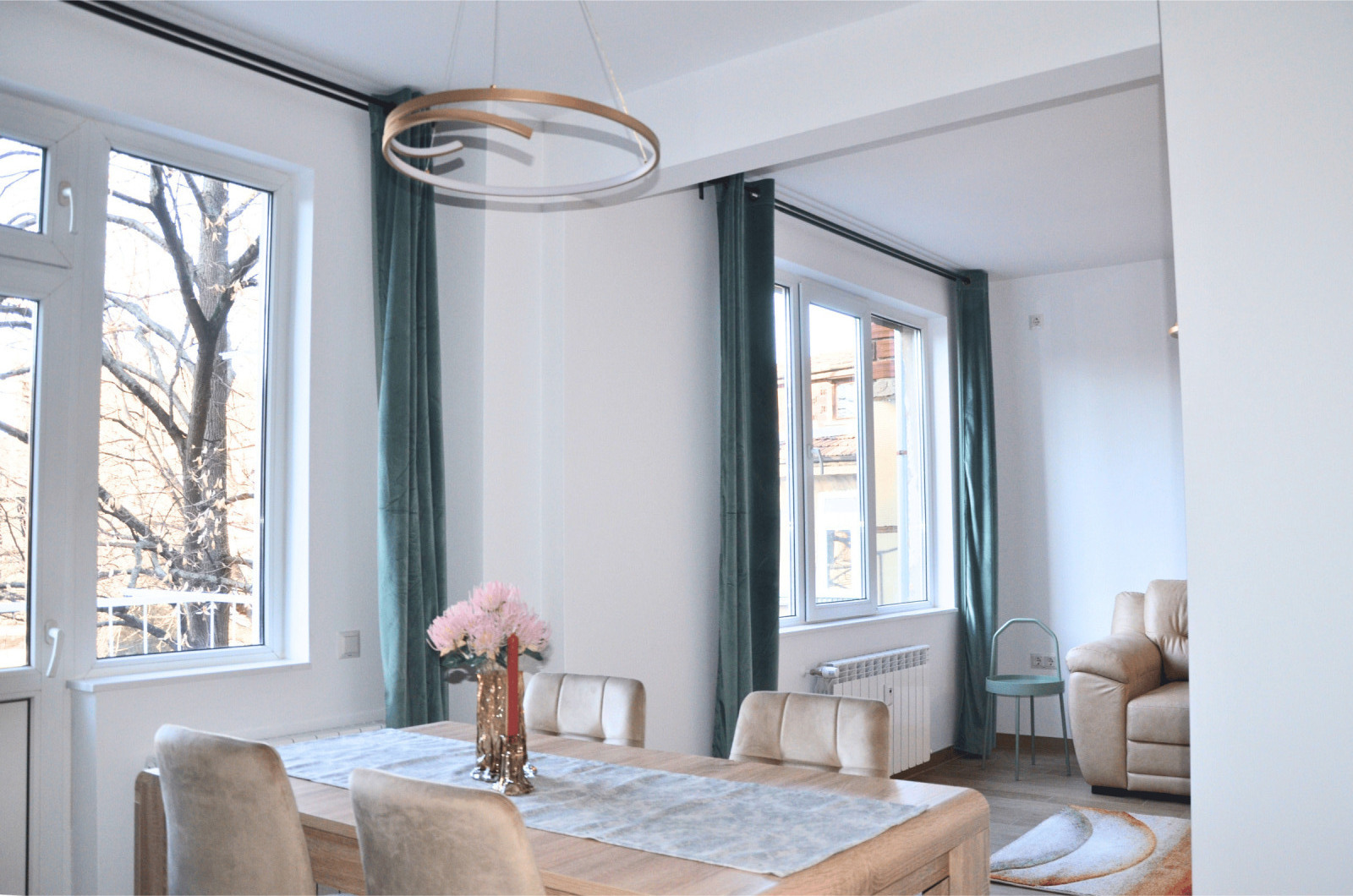 Дава под наем 3-СТАЕН, гр. София, Център