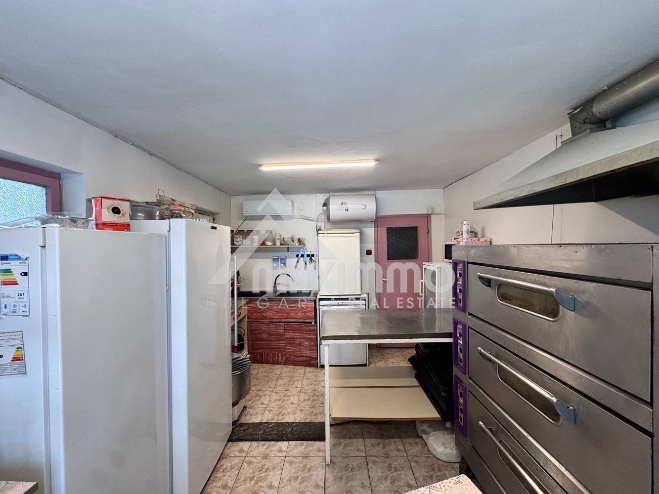 Дава под наем МАГАЗИН, гр. Варна, Център, снимка 3 - Магазини - 54024804