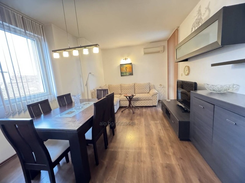 Do wynajęcia  1 sypialnia Burgas , Centar , 65 mkw | 78886107