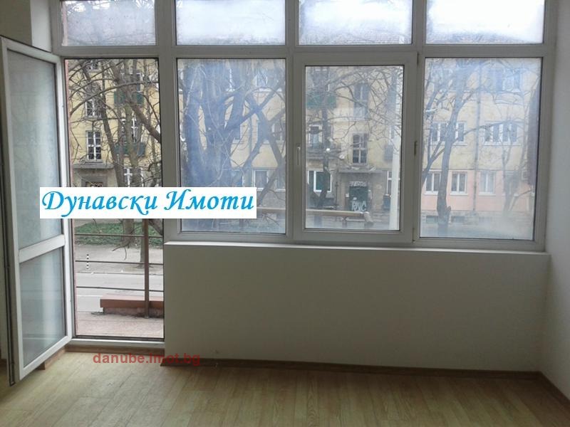 A louer  Bureau Rouse , Vazrajdane , 100 m² | 51401110