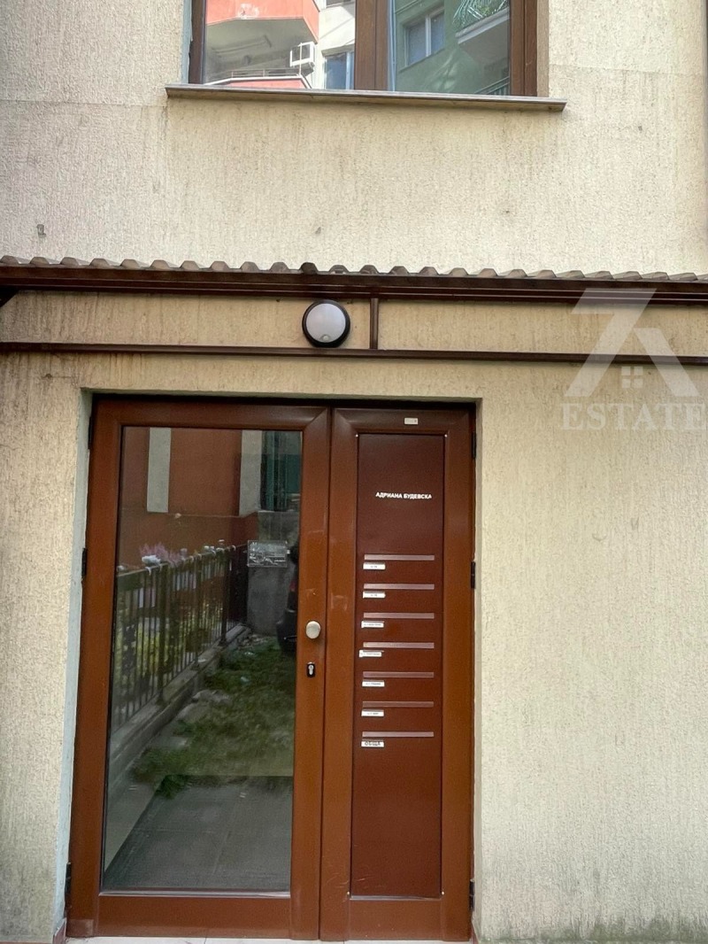 Дава под наем 4-СТАЕН, гр. София, Иван Вазов, снимка 15 - Апартаменти - 52294037