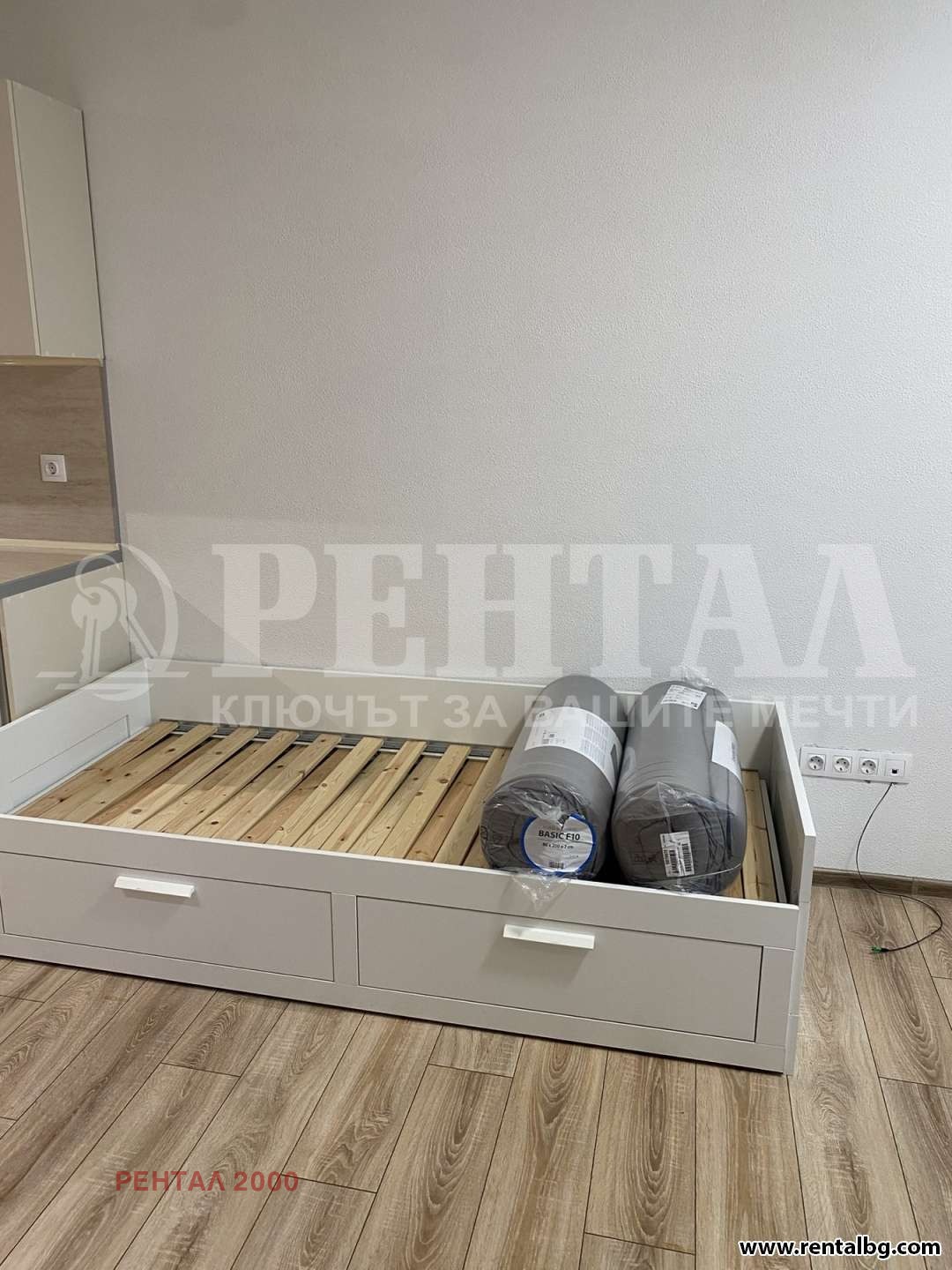 Дава под наем АТЕЛИЕ, ТАВАН, гр. Пловдив, Тракия, снимка 5 - Апартаменти - 53910293