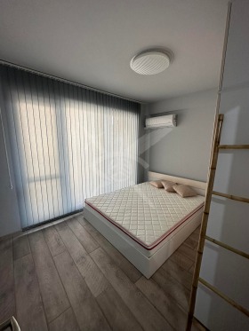 2 Schlafzimmer Pogrebi, Warna 7