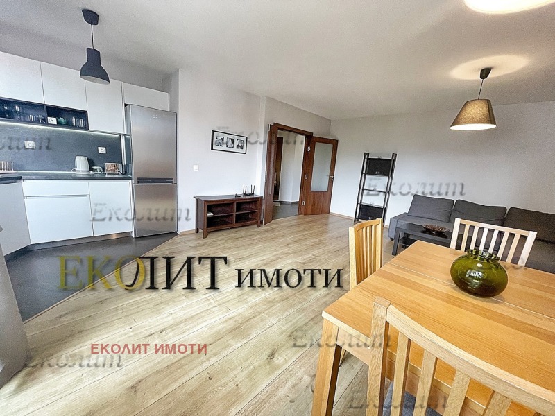 Дава под наем  3-стаен град София , Център , 115 кв.м | 62588588
