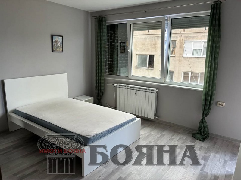 Дава под наем МНОГОСТАЕН, гр. Русе, Център, снимка 6 - Апартаменти - 52605779