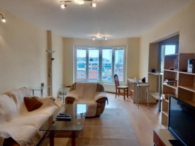 1 quarto Nadejda 1, Sofia