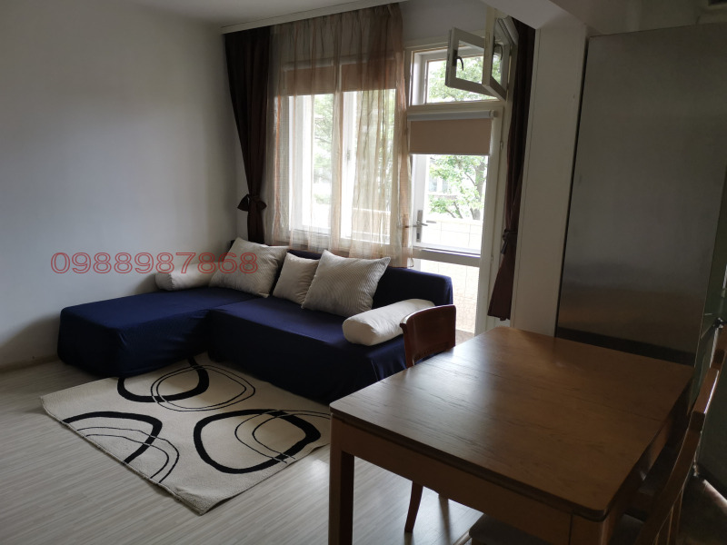 Дава под наем 3-СТАЕН, гр. Добрич, Център