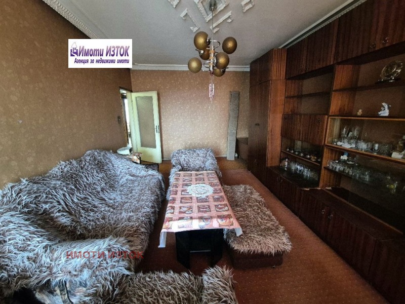 Zu vermieten  1 Schlafzimmer Pernik , Iztok , 65 qm | 72305309